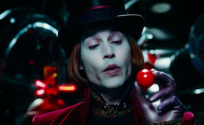 Вечная конфета Вселенная Шоколадная фабрикаАвтор Роальд Даль Вечная конфета была непреходящей детской мечтой для каждого кто побывал на волшебной шоколадной фабрике Вилли Вонки К сожалению сладость имела несколько весьма неприятных свойств конфета постоянно меняла вкус и цвет К тому же она могла по желанию сломать зубы позарившегося на нее ребенка